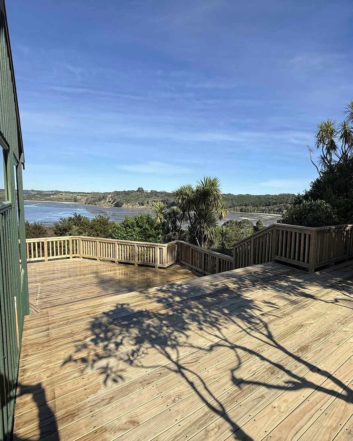 Finished 140sqm wrap-around deck